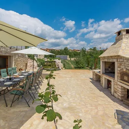 빌라 San Lorenzo *