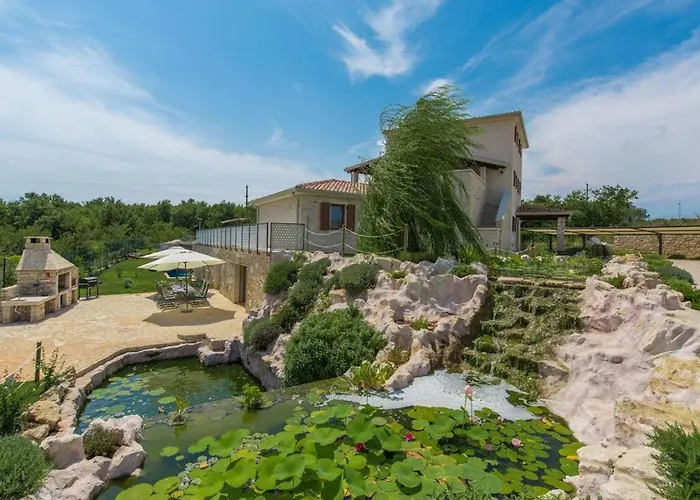 빌라 San Lorenzo *